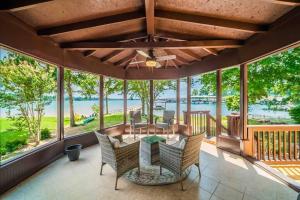 Cozy lake front home with beach