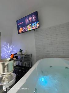 Deluxe Suite with Spa Bath
