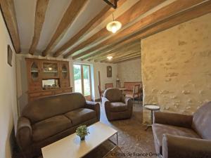 Charmante longère authentique et lumineuse avec grand jardin, proche du Perche - FR-1-497-216