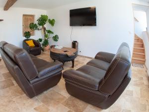 Maisons de vacances Gite spacieux a Happonvilliers avec jardin privatif, accueil jusqu-a 14 personnes, animaux admis - FR-1-581-139 : photos des chambres