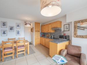 Chalet familial au Vieil Alpe, calme et confort - FR-1-645-76