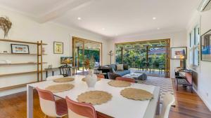 The Pines - Stylish, Brand new home