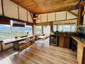 Natural Tiny house , frente al lago