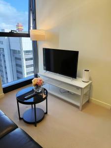 Collins St 568 City 1B1B Quick