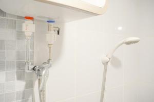 Well Furnished and Homey 2BR Tokyo Riverside PIK 2 Apartment By Travelio