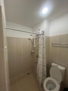 Condo In front of US Embassy Studio Unit with 2 Double Beds