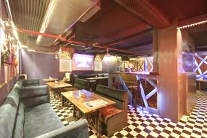 Hotel WK Comfort - Near White Clove