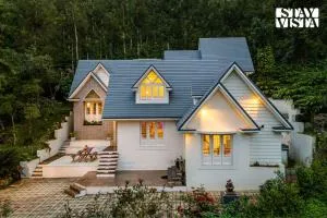 StayVista at Mathikettan Homestay - Pet Friendly & Heater - Santhanpara