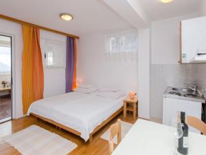 Apartment Dorina - Studio Apartment 