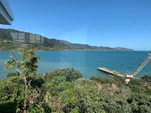 Beach Home with 3 double bedrooms and amazing sea views - Gracefield Beach Home with 3 double bedrooms and amazing sea views - Gracefield