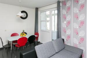 Apartment Lapad Bay- Luxury Two-Bedroom Apartment with Balcony Black-Ivani evi