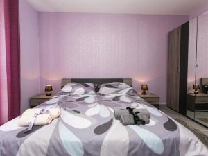 Apartment Lapad Bay- Luxury Two-Bedroom Apartment with Balcony Black-Ivani evi