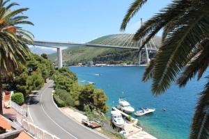 Apartments Lozica - Standard Studio Apartment with Terrace and Sea View