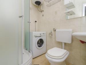 Two-Bedroom Apartment with Terrace and Sea View