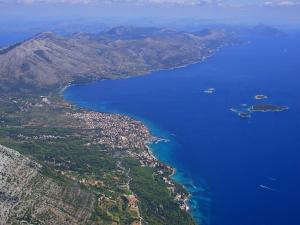 Apartments Markovi Orebi - One Bedroom Apartment with Terrace and Garden View A2