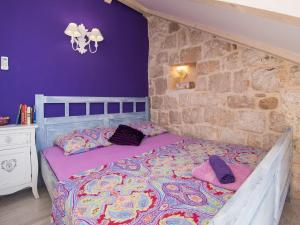 Guest House Gugily - Three Bedroom Apartment with City and Sea View