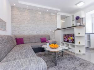 Apartment Moja - Two Bedroom Apartment with Terrace