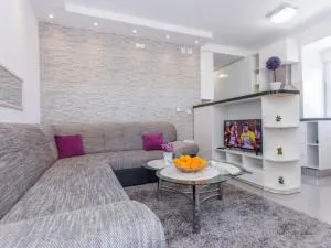 Apartment Moja - Two Bedroom Apartment with Terrace - Zaton Doli