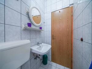 Apartments Filipovi - One Bedroom Apartment with Terrace and Sea View A3