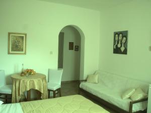 Villa Ro - Ela - Comfort Studio Apartment with Terrace and Sea View - A5