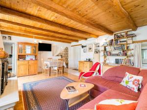 House Ko an-Four Bedroom Villa with Terrace and Swimming Pool