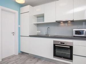 Apartments Dva Galeba - One Bedroom Apartment with Sea View 105