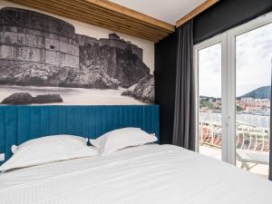 Apartments Tayra - Superior studio apartment with balcony BR1