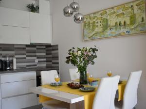 Apartment Vapor - Two Bedroom Apartment with Balcony