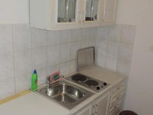 Apartments Travarevic - Two-Bedroom Apartment 4 Adults No1