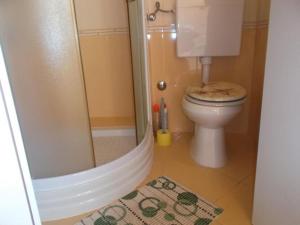 Apartments Sunce - One Bedroom Apartment with Terrace and Sea View