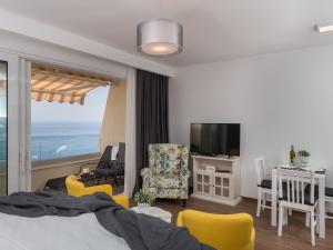 Amorino of Dubrovnik Apartments - Studio Apartment with Balcony and Sea View Apartment Lovor