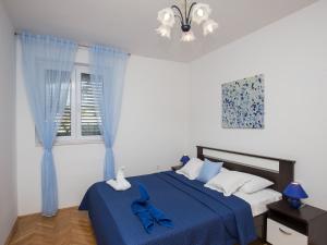 Apartments Villa Enzian - Standard Two Bedroom Apartment with Terrace and Sea View