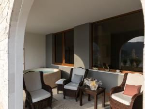 Apartment Frankies Place - Two-Bedroom Apartment with Terrace and Sea View