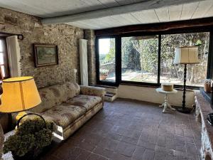 Stone House in Chiatri with Lake Views