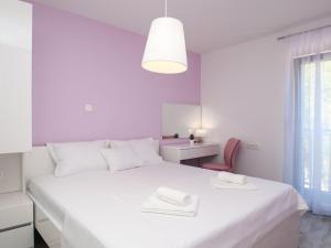 Apartments Dva Galeba - Comfort One Bedroom Apartment with Sea View 205