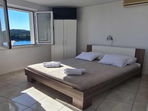 Apartments Matea - Studio with Sea View 2 Adults - tikovica