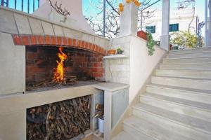 Apartments Villa Rose - Economy Studio with Sea View and shared Terrace A3 crveni