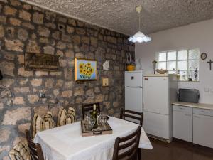 Rooms Tupina by Paulina - Superior Double Room with Balcony and Sea View Room 2