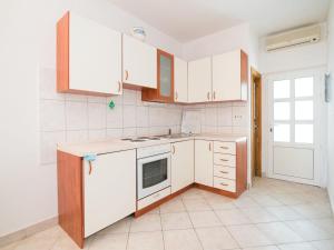 Apartments Neva- One Bedroom Apartment