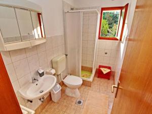 Apartments Ba i - One Bedroom Apartment with Terrace and Sea View A2 1