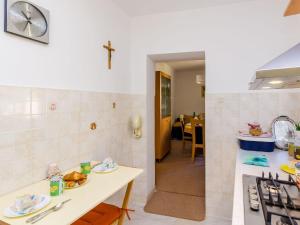 Apartment Veronika - One Bedroom Apartment with Terrace