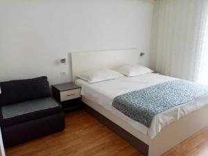 Apartments Pezo - Premium Studio with Balcony and Sea View 