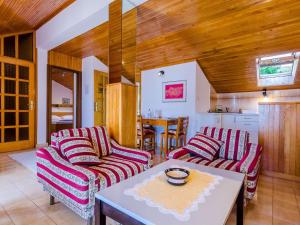 Apartment and Room Cicko - One Bedroom Apartment with Terrace and Sea View Attic