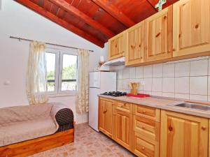 Holiday Home Zule - One Bedroom Holiday Home with Swimming pool