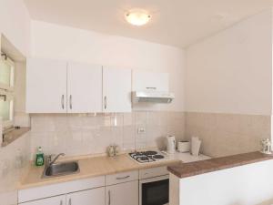 House Apartments Ariva - Studio Apartment with Balcony 3 Adults - A1