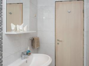 Villa Mirjana - Studio Apartment with Terrace and Sea View Bogumila