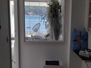 Apartment OM - One Bedroom Apartment with Balcony and Sea view