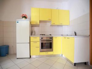 Apartments Pezo - Superior Two Bedroom Apartment with Balcony 