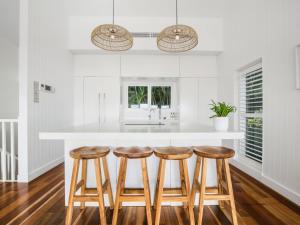 Luxury on the Hill, Noosa Heads