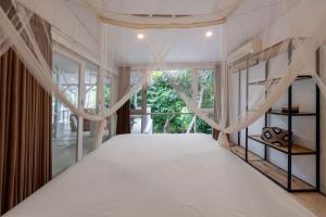Family Villa Ubud, 2 bedrooms, Shared Pool, Garden, Rice Field & Jungle Views